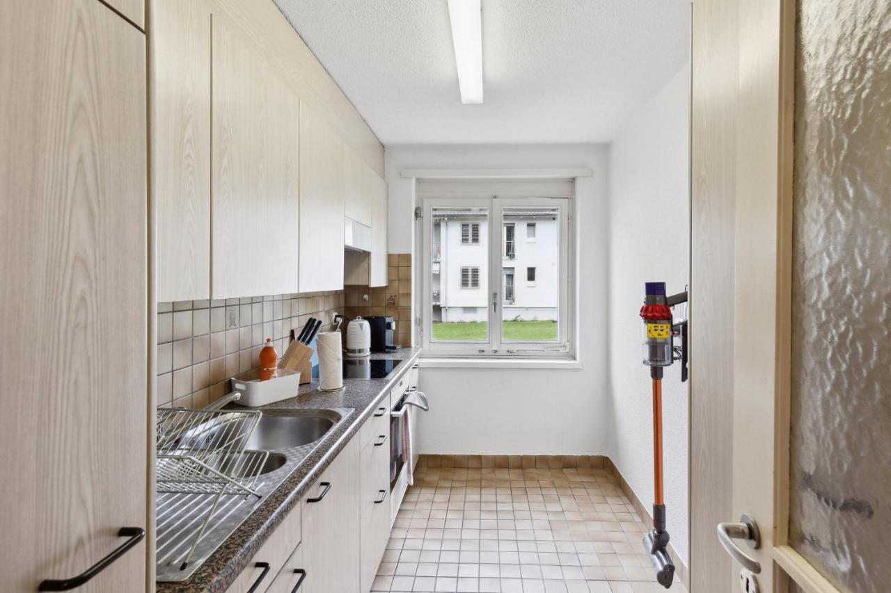 Zurich Urban Charm: Your Comfy Stay Close To The City Eksteriør billede