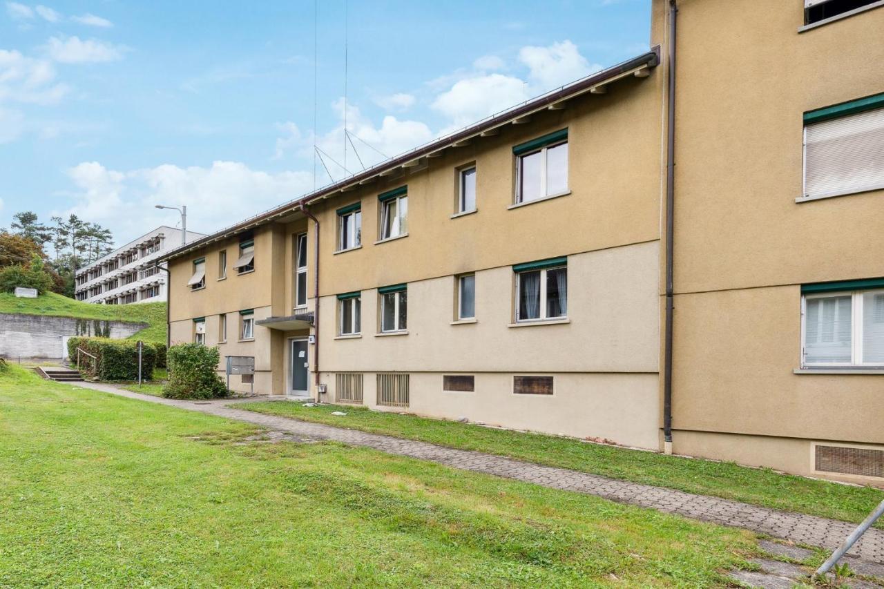 Zurich Urban Charm: Your Comfy Stay Close To The City Eksteriør billede